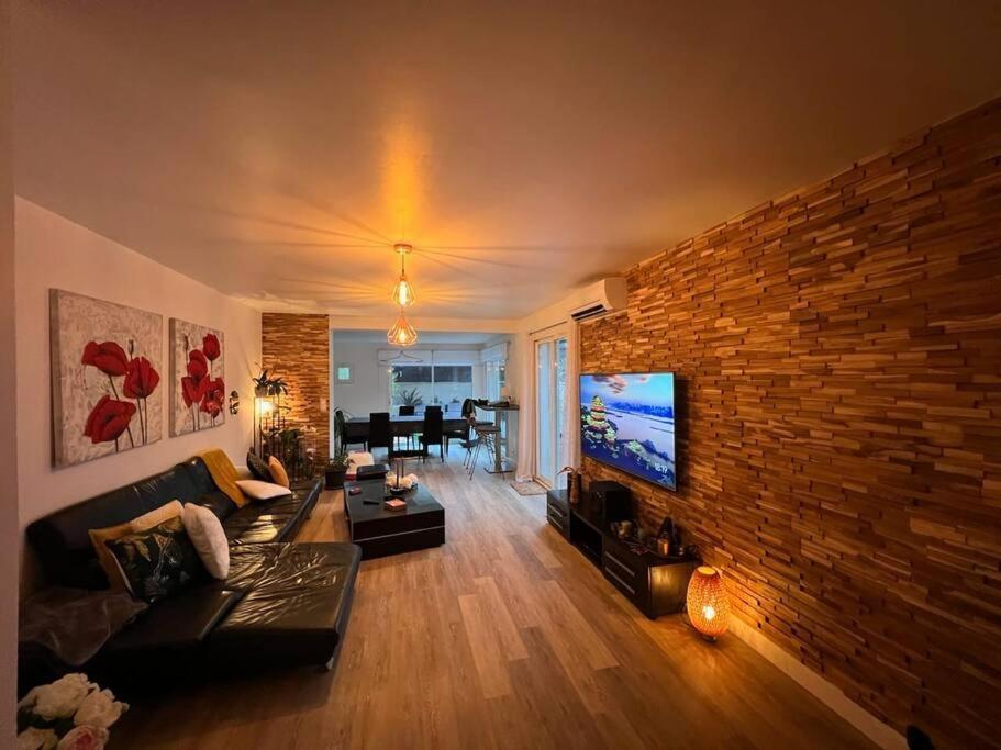 Maison Entiere Redessan Ngoại thất bức ảnh