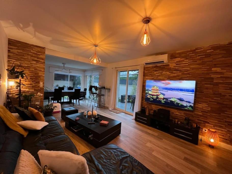 Maison Entiere Redessan Ngoại thất bức ảnh